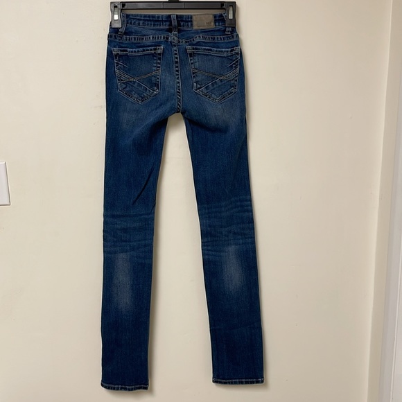 BKE Stella Slim Fit Low Rise Straight Leg Jeans - Picture 7 of 8